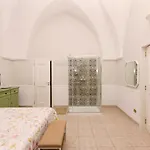La Volta *